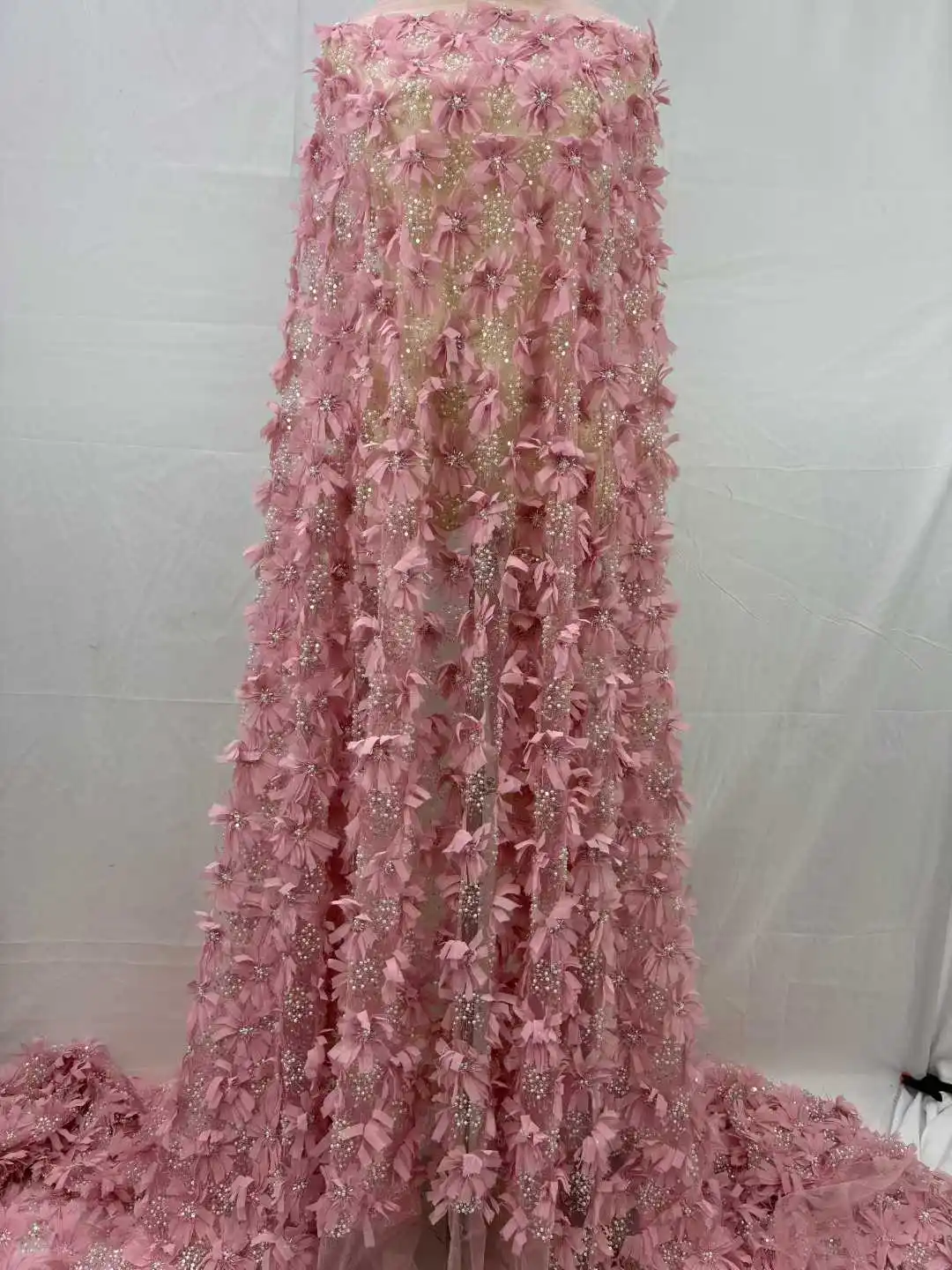 

3D кружевная ткань с африканскими бусинами, роскошная французская тюлевая ткань с пайетками 2026 года, материал для пошива свадебных и праздничных платьев для нигерийских женщин