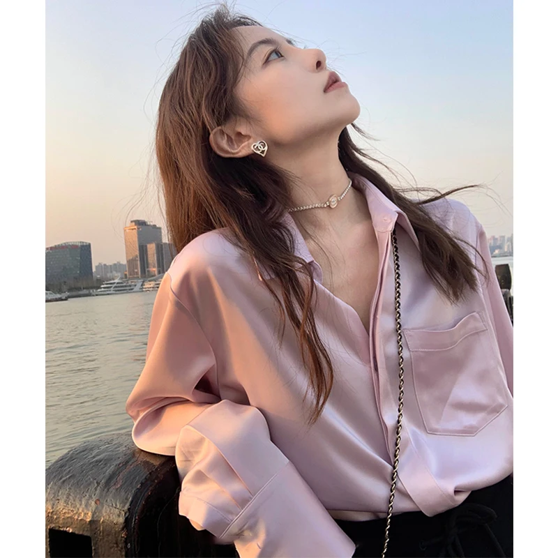 

Женская летняя блузка из ацетатного атласа, модный топ с открытыми плечами, элегантная рубашка в корейском стиле для утонченных дам