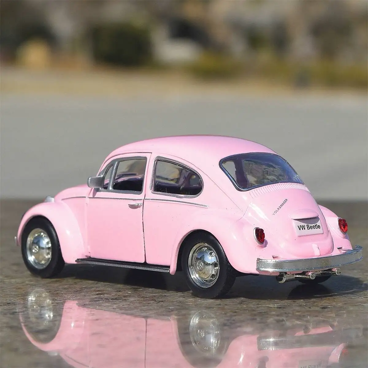 Volkswagen Beetle 1967 Retro Classic Car Pull Back & Doors Open Simulation Diecast & Toy Vehicles RMZ City 1:36 Alloy Model