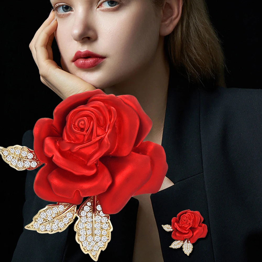 Rhinestone Red Rose Flower Brooches for Women Elegant Flower Bouquet Bowknot Lapel Pins Wedding Party Badge Jewelry