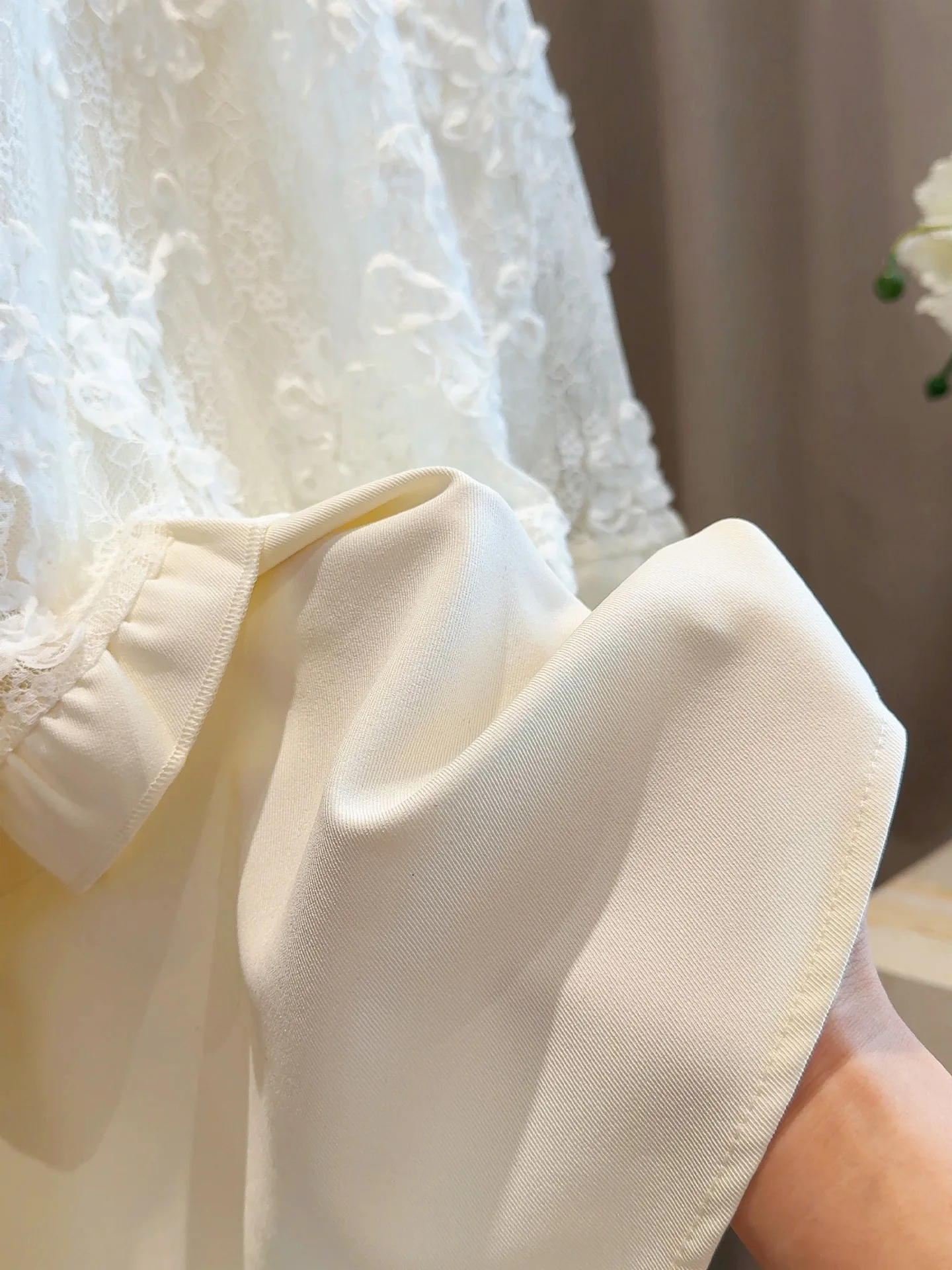 تنورة نسائية مرقعة من الدانتيل تنانير أنيقة عصرية للسيدات 2025 خريف جديد أنيق لطيف أنيق متعدد الاستخدامات تنانير على شكل حرف a