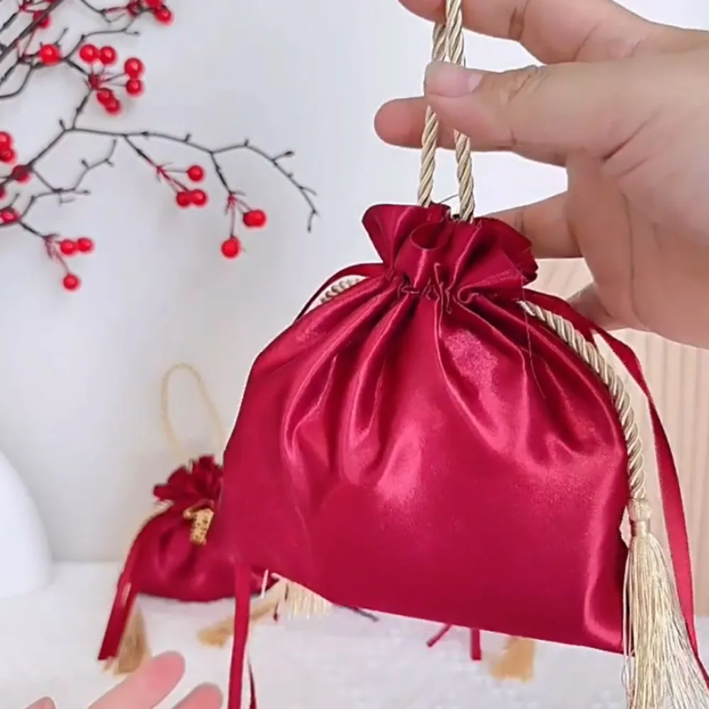 

Velvet Pouch Velvet Pearl String Bag Sachet Gift Bag Luxury Candy Boxes For Wedding Favors Jewelry Packaging Party Gifts