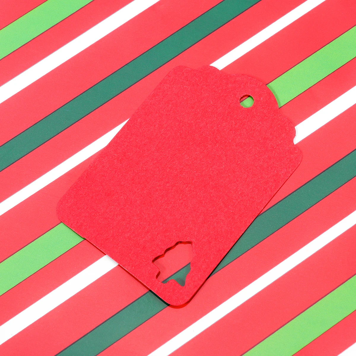 

100Pcs Christmas Tree Hanging Tag Kraft Paper Decor Present Gift Labels for Student Words Cards and Love Letters