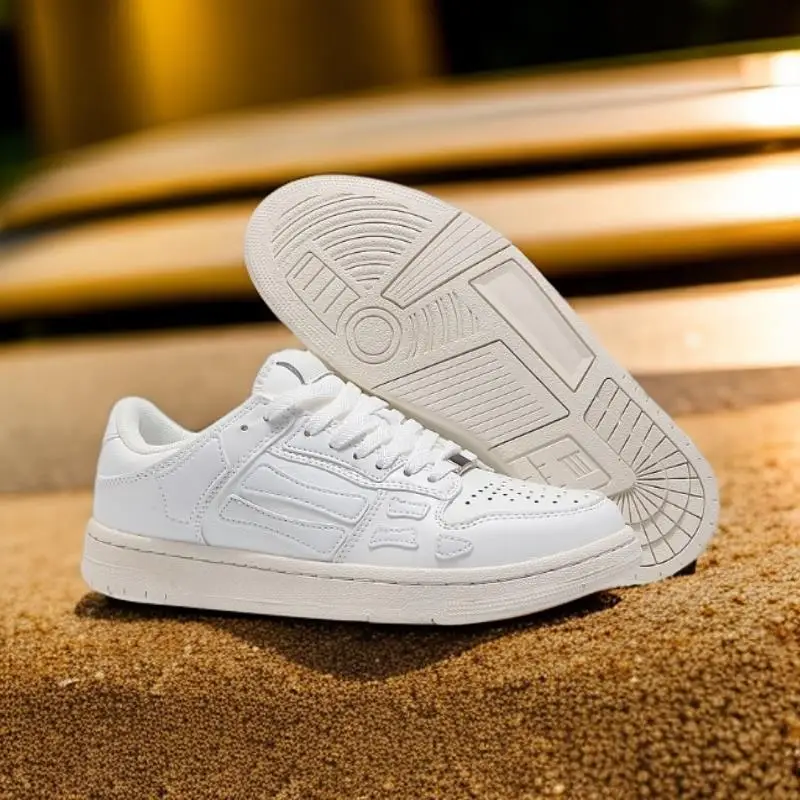 

Fashionable and Versatile Soft Soled Casual Sports Shoes, with A Raised and Thick Sole That Is Wear-resistant and Slip Resistant