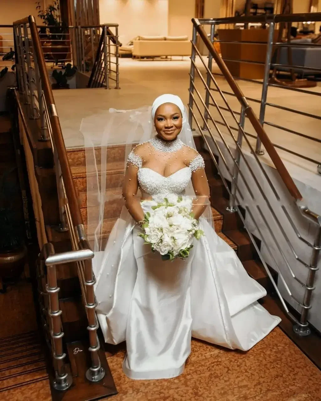 Abito da sposa con perline scintillanti con colletto alto personalizzato con gonna rimovibile Robe De Mariée Abito da sposa arabo a maniche lunghe