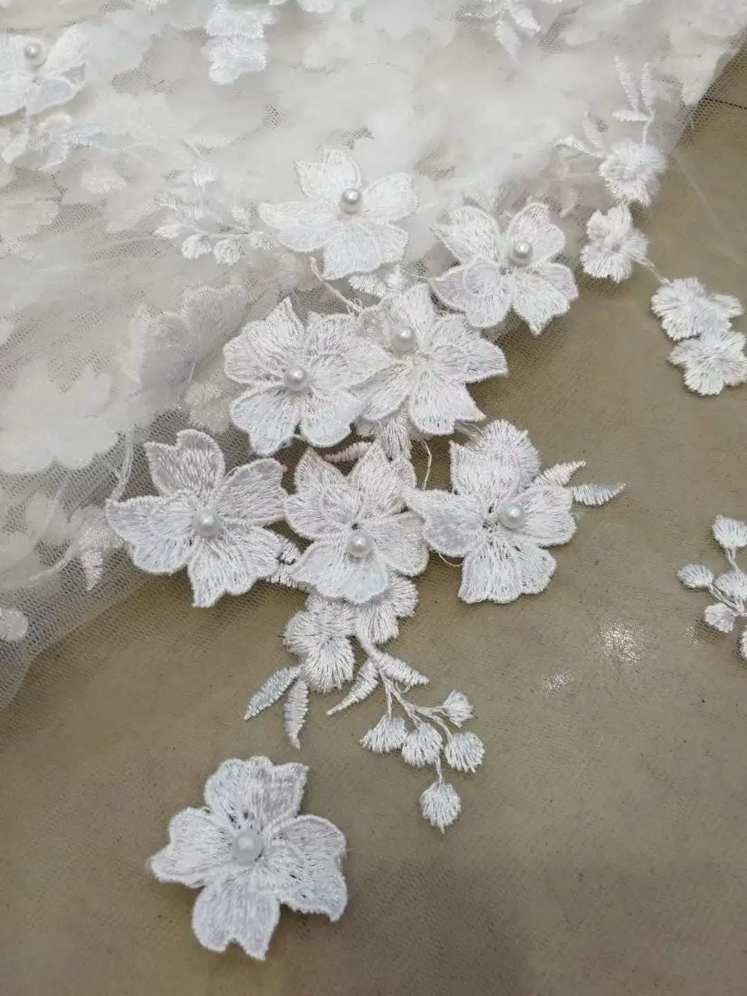 

Top Quality 3D Flowers Beaded Embroidered Nigerian Lace Fabric 44JRB-11244 French Material for Lady Fashion Show or Party Dress