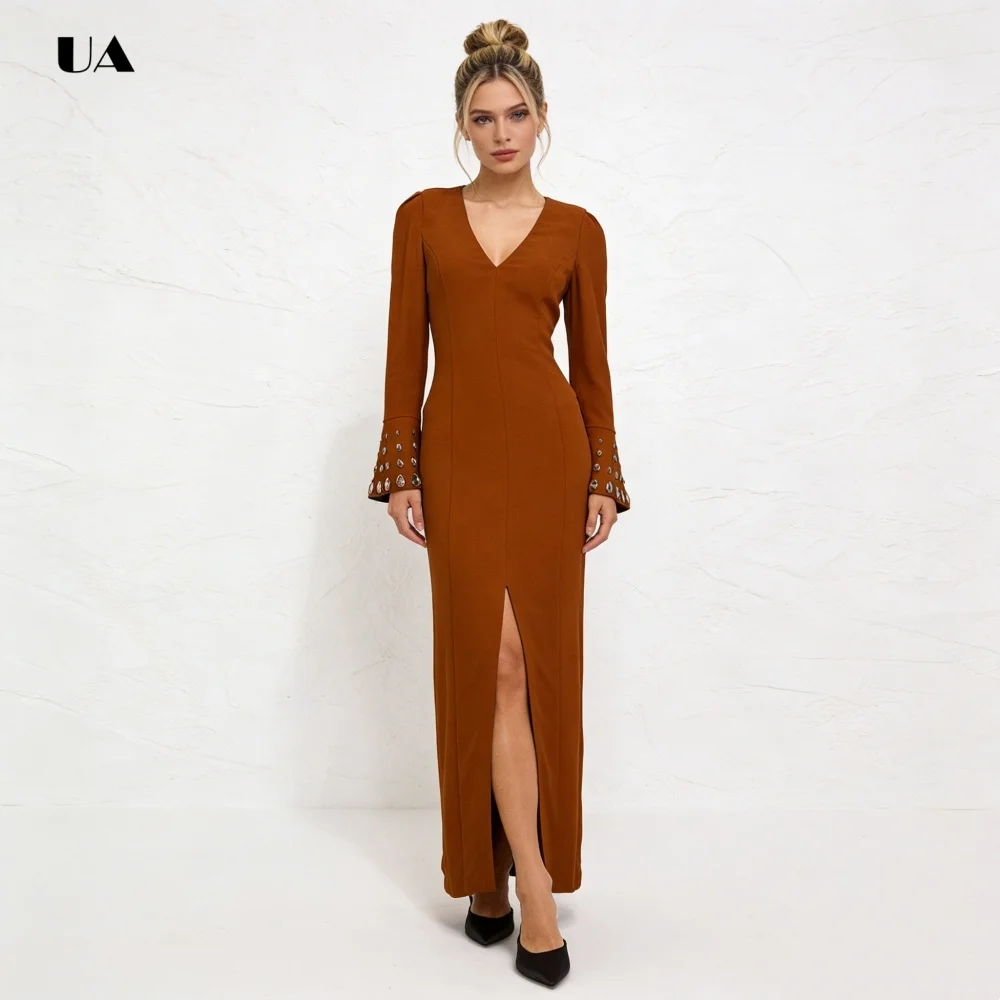 ULBYANRN Vestido de fiesta con mangas acampanadas y detalle de diamantes de imitación, vestido de noche con abertura de spandex sólido, vestido de fiesta personalizado con cuello en V