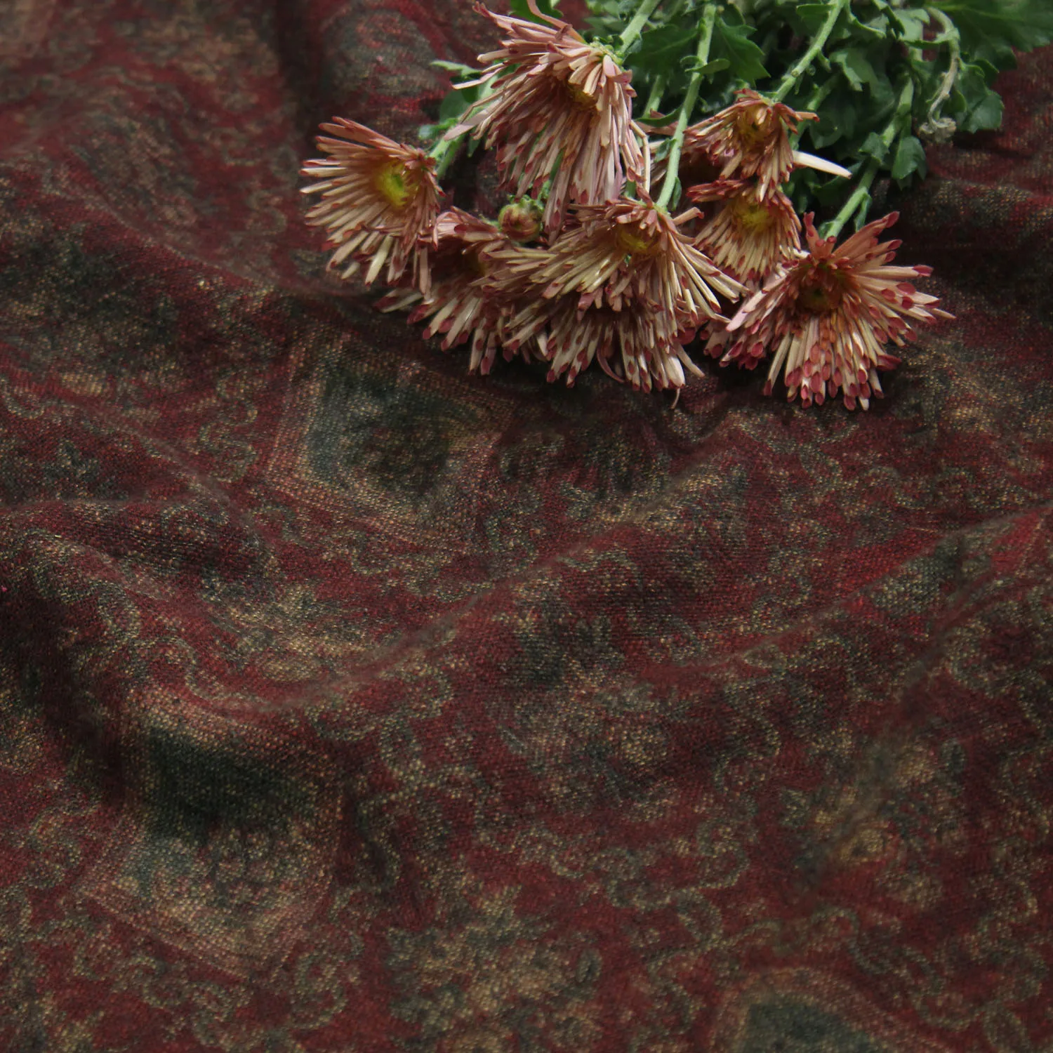 

Vana Home New Double Layer Thi Linen Cotton Printed Fabric Skin-friendly Ultra Soft Dra Dring Gown Clothing Material