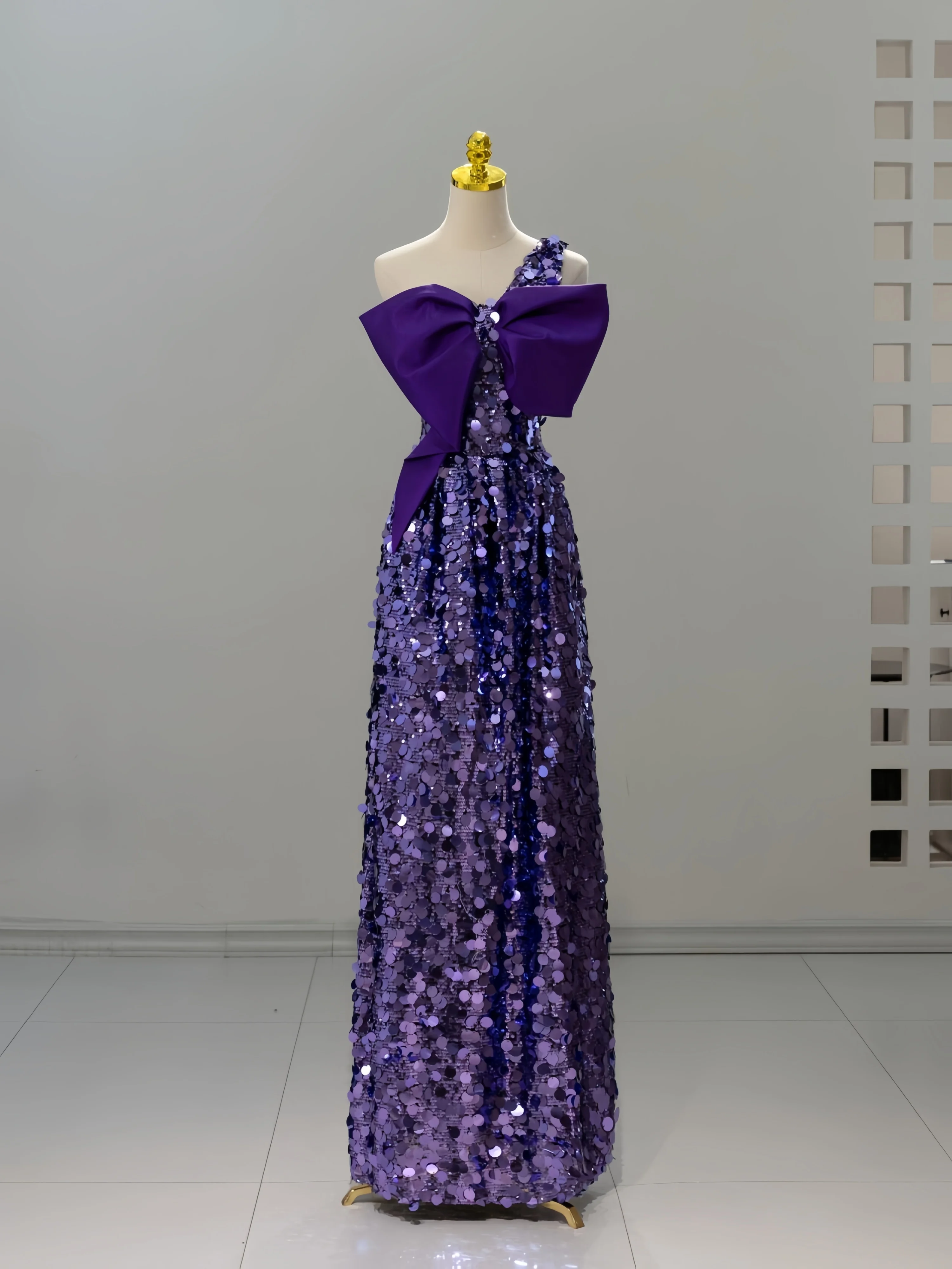 

Sweet Purple Evening Dress Satin Pleated Sequins Open Back Sleeveless One-Shoulder Bow A-Line Formal Occasion Prom Dress