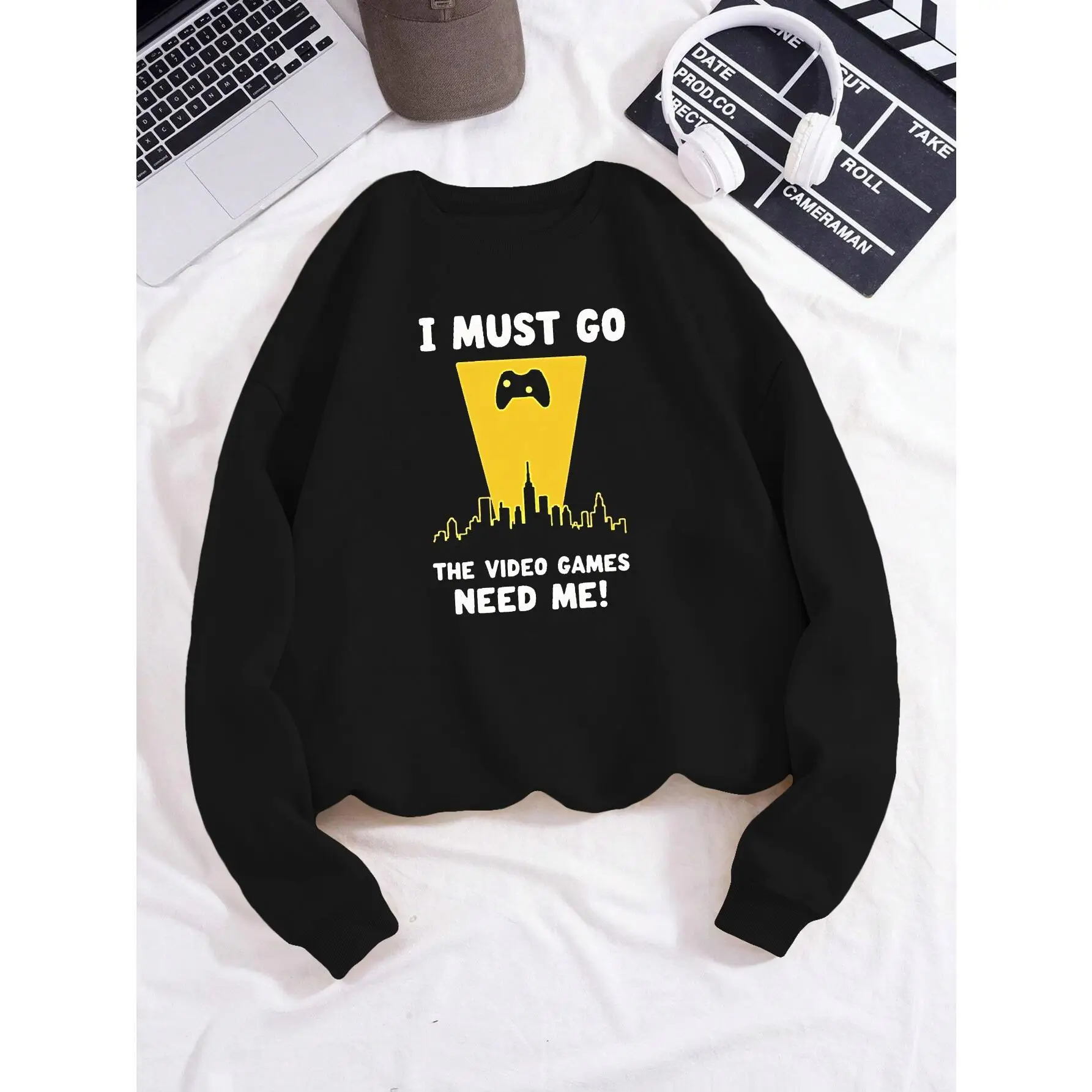 

Women's "Video Games Need Me" Sweatshirt Funny Gamer Slogan Pullover Game Controller Graphic Loose Long Sleeve Top