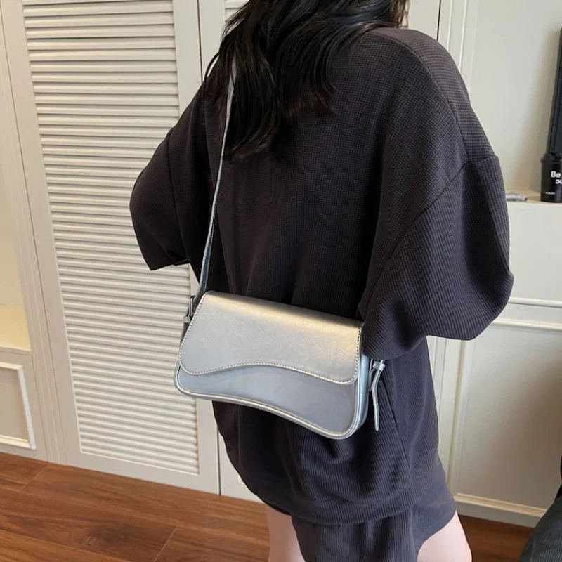 

Модная сумка через плечо с цепочкой, женская маленькая сумка из искусственной кожи, модная повседневная сумка для вечеринок и свиданий