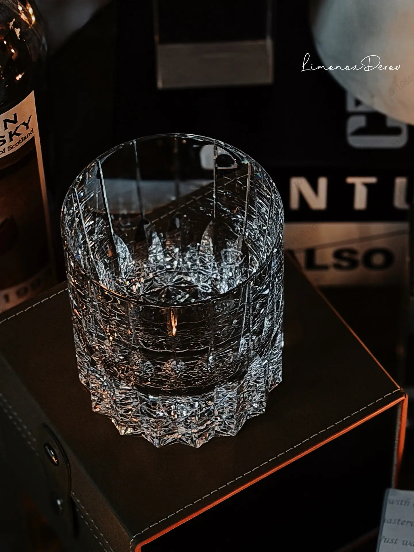 

High-End K9 Lead Free Crystal Whiskey Glass es Elegant Gift Box Packaging Ideal Holiday Wine Cup Present