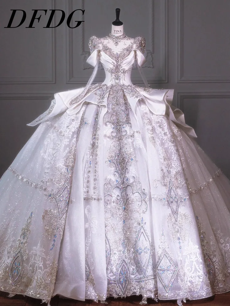 DFDG Damen 2025, weißes französisches Couture-Hochzeitskleid, luxuriöse schwere Stickerei, lange Schleppe, Hauptbrautkleid, Frühlings- und Sommerdesign