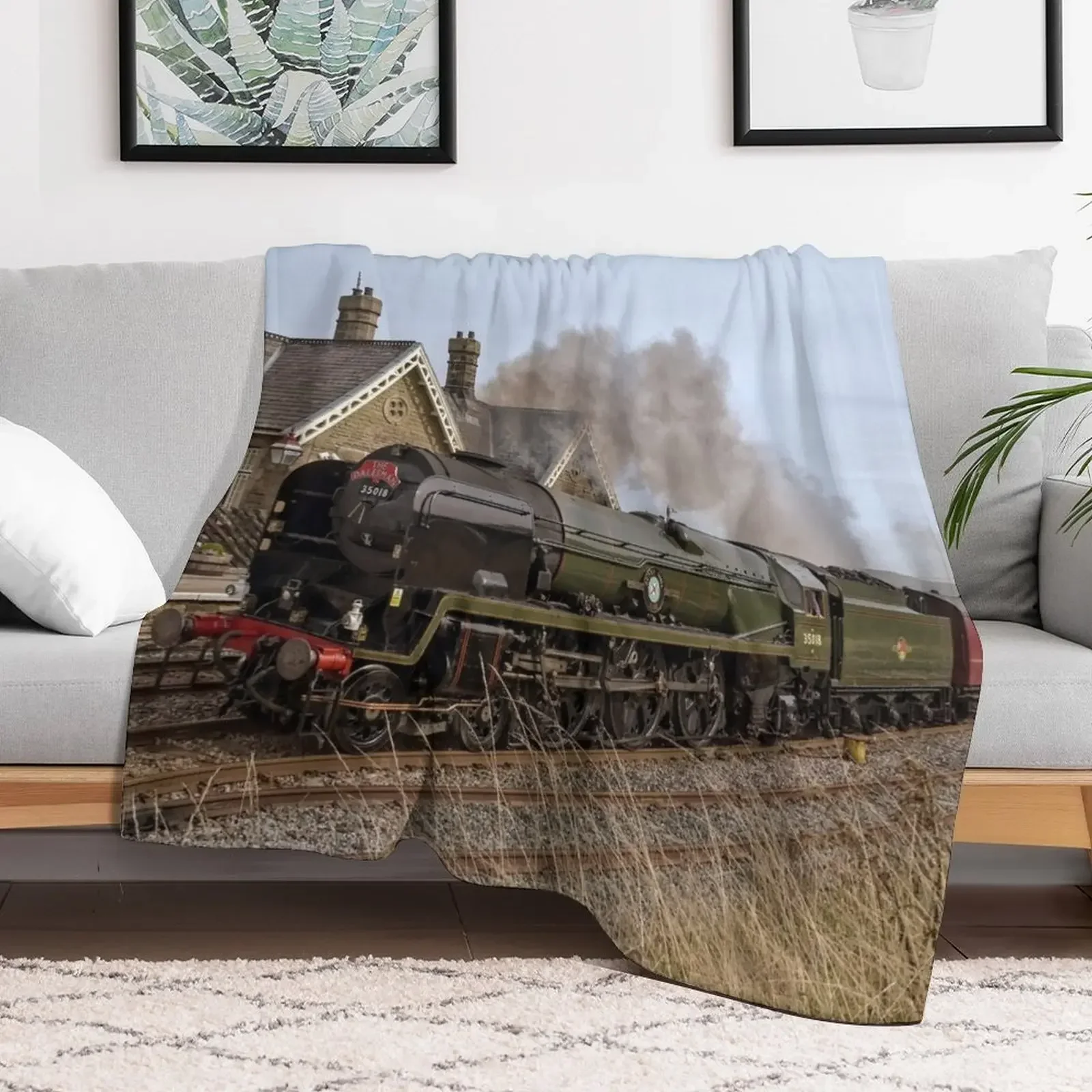 Steam train over Yorkshire moors Throw Blanket Decorative Beds Quilt Blankets