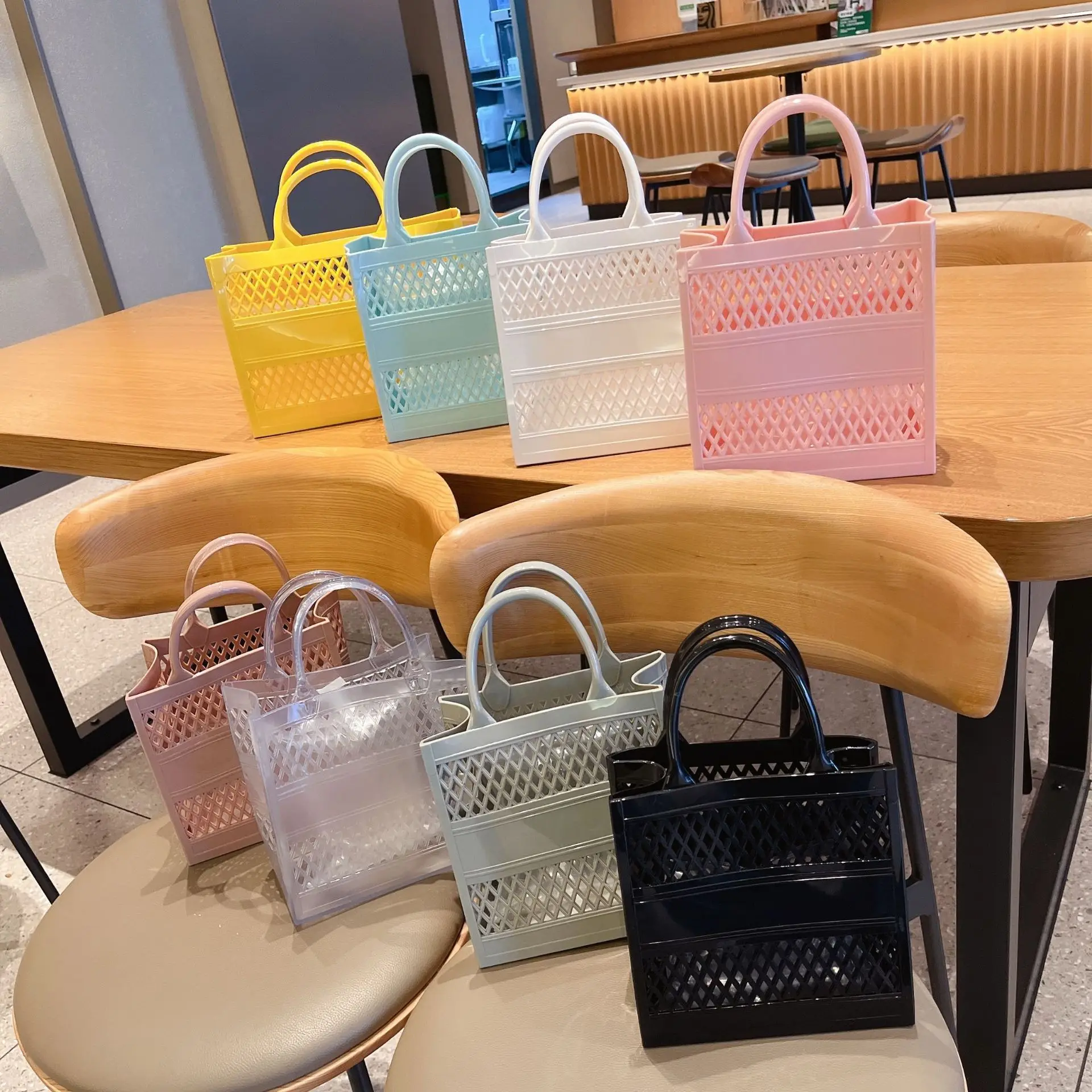 Süßigkeiten Farbe Gelee Korb Tasche Handtaschen Luxus hohle PVC Strand tasche Designer Marken Shopper Taschen für Frauen 2022 klare Geldbörsen Tasche