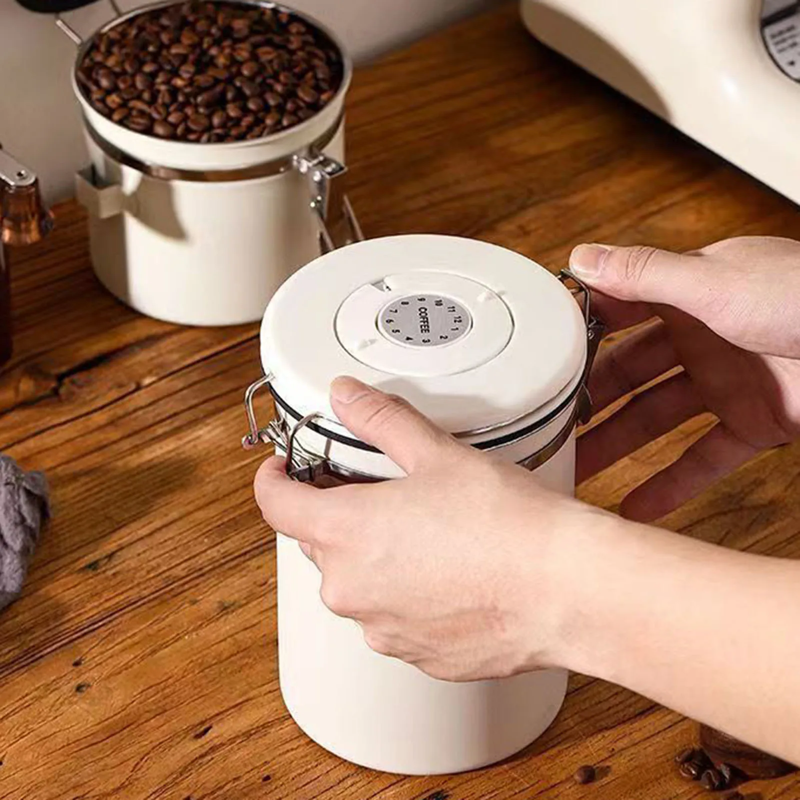 Airtight Coffee Bean Storage Container Effectively Maintain Freshness Coffee Bean Storage Jar Suitable for Cereal Sugar Tea