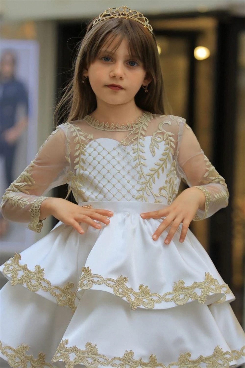 Elegant Flower Girl Dress For Wedding Puffy Gold Lace Satin Ruffles Applique Princess Kids Birthday Party Ball First Communion