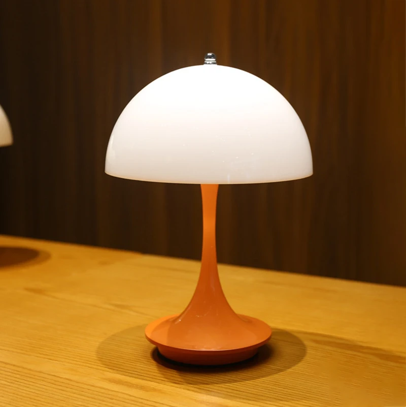 الشمال الفطر الجدول مصباح الدنماركية الحديثة الراقية شحن غرفة نوم السرير غرفة المعيشة ضوء الزخرفية مصباح ديكور الغلاف الجوي