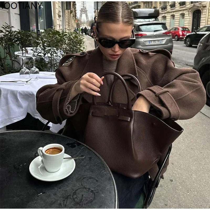 Einfarbiger kurzer Trenchcoat für Damen mit Krawatte vorne, zweireihig, lange Ärmel, 2026, modischer Street-Style-Revers-Wollmantel