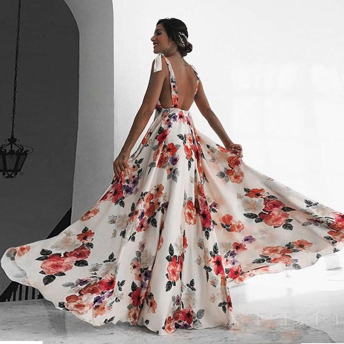 Zomerjurken 2024 Nieuwe Zomer Vrouwen Boho Gebloemde Lange Jurk Mouwloze V-Hals Jurk Met Hoge Taille Print