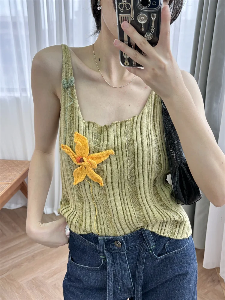 New 2024 Summer Women Olive Green Knitted Top Vest 3D Flower Decoration Sleeveless Elegant High Street Chic Stunning Fashion