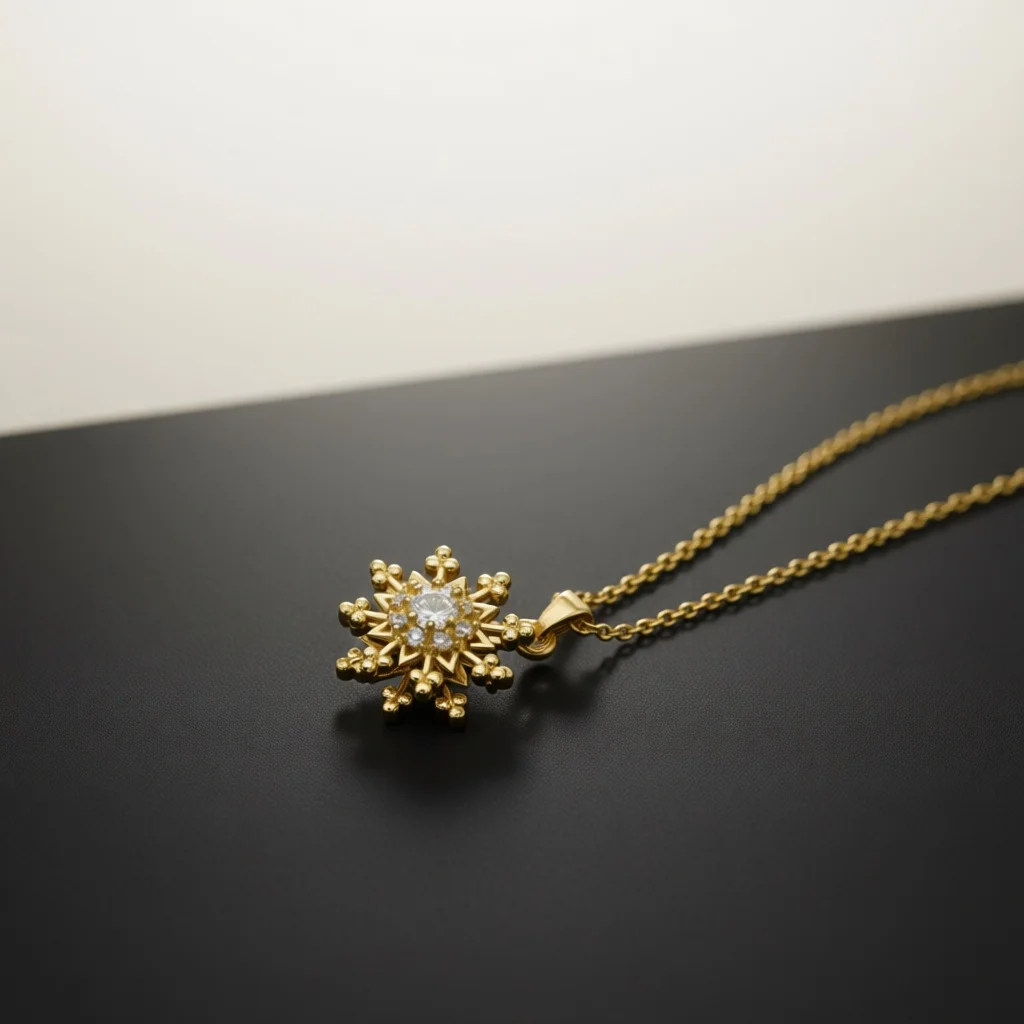 Dreamy Silver Tone Copper Pendant Necklace, Clear Zircon Snowflake Decor Jewelry for Banquet & Special Holiday Gift Selection