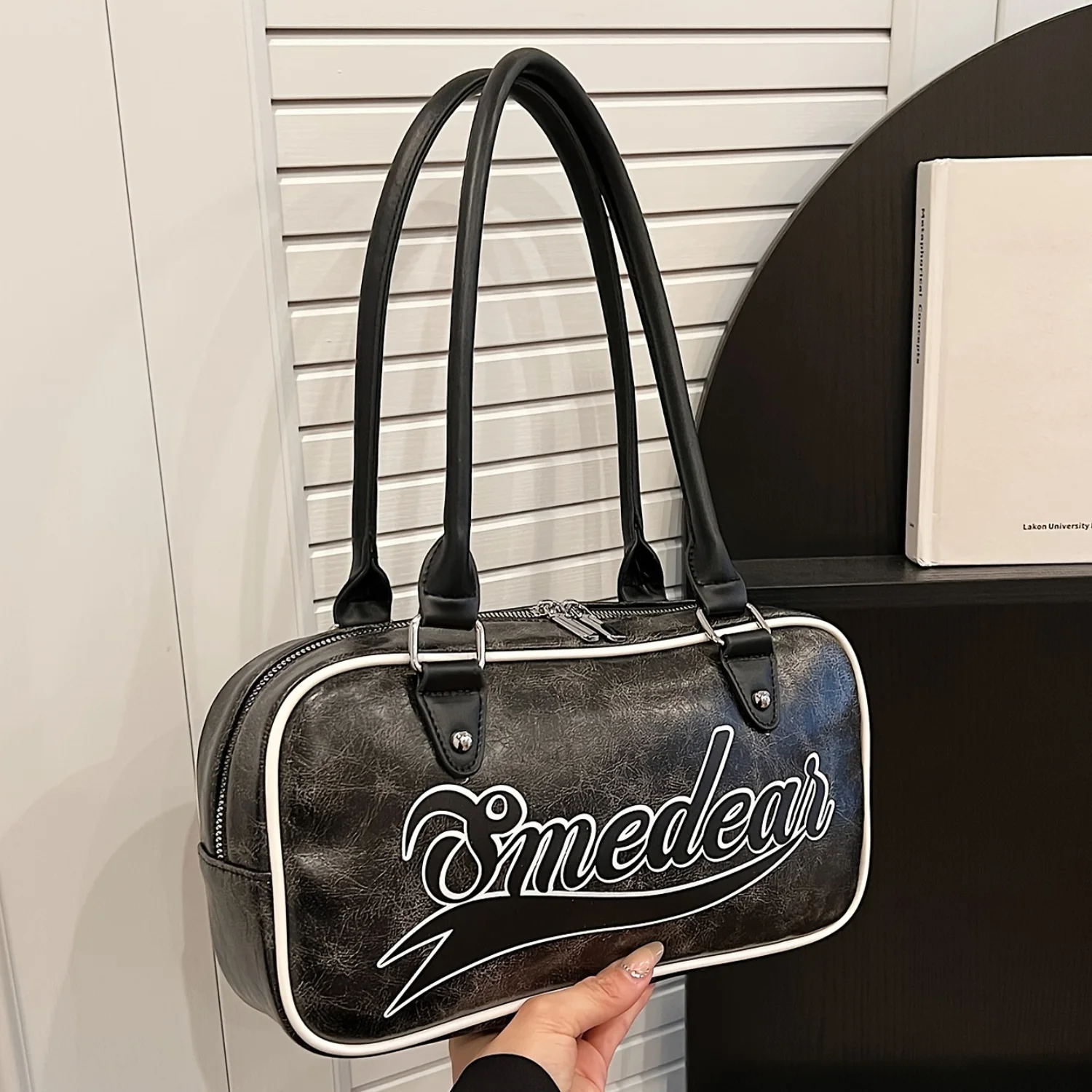 

Vintage PU Leather Shoulder Bag, Y2K Letter Graphic Handbag, Retro Preppy Underarm Bag - Stylish Chic Women's Handbag