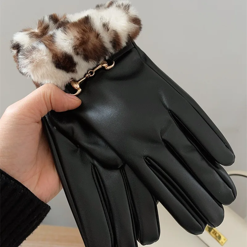 Luxury Women's PU Leather Gloves Winter Warm Chain Gloves for Outdoor Cycling Fashion Leopard Faux Fur Trim Cuff Thermal Lining