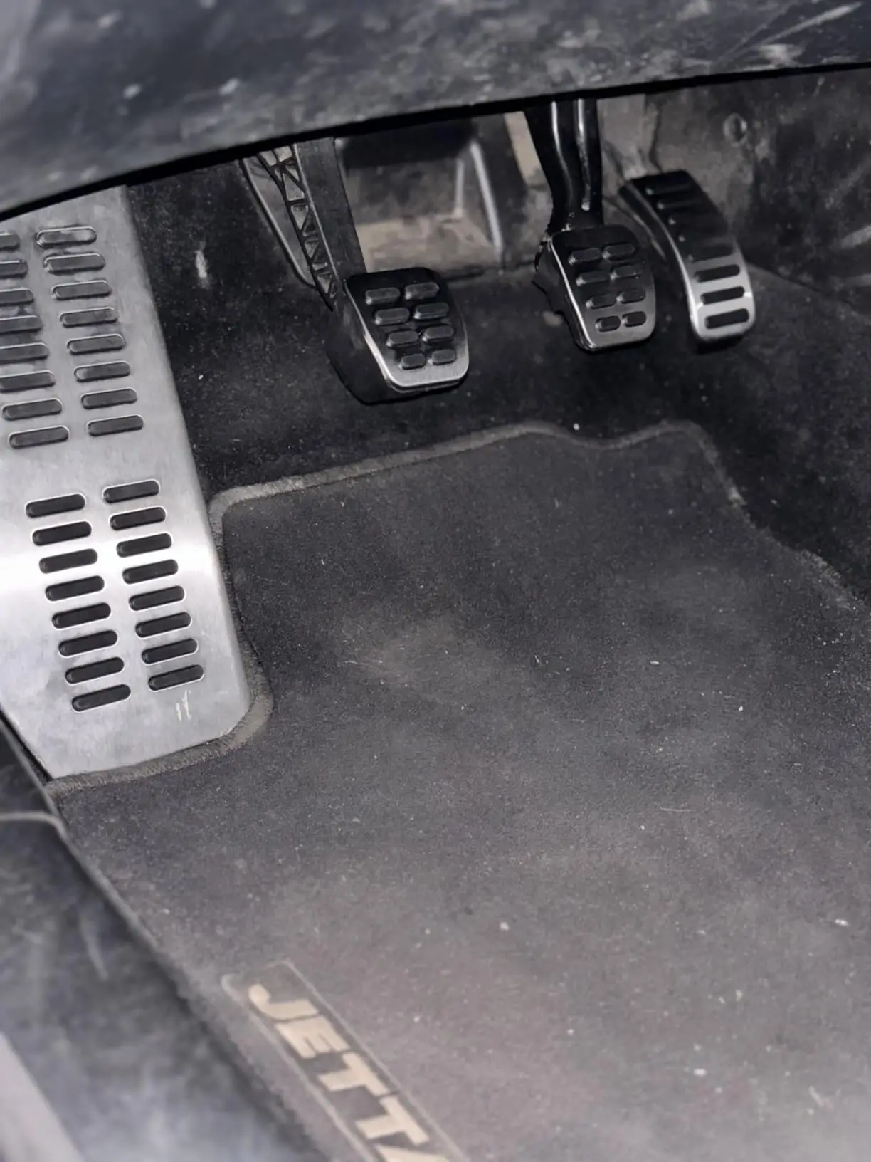 

Premium Grade Stainless Steel Pedal Set (Manual Transmission) FOR Golf / Jetta MK4 / New Beetle