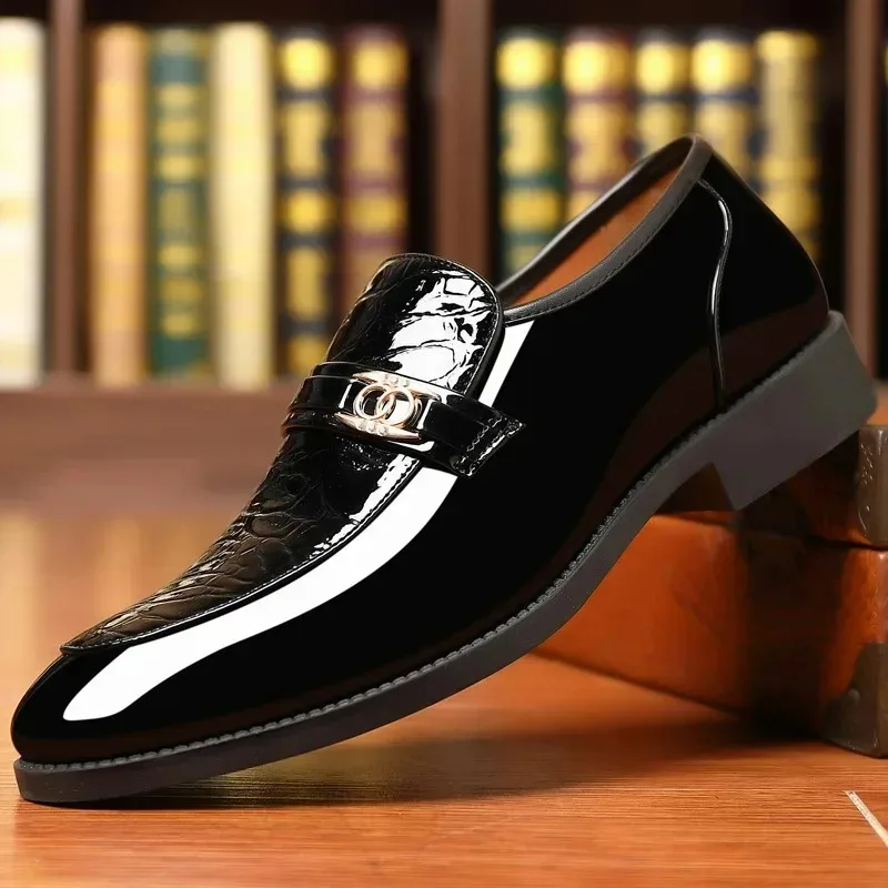 

Men's Dress Shoes Luxury Patent Leather Wedding Party Shoes Business Casual Leather Shoes Slip-On Men's Loafers Formal Oxfords
