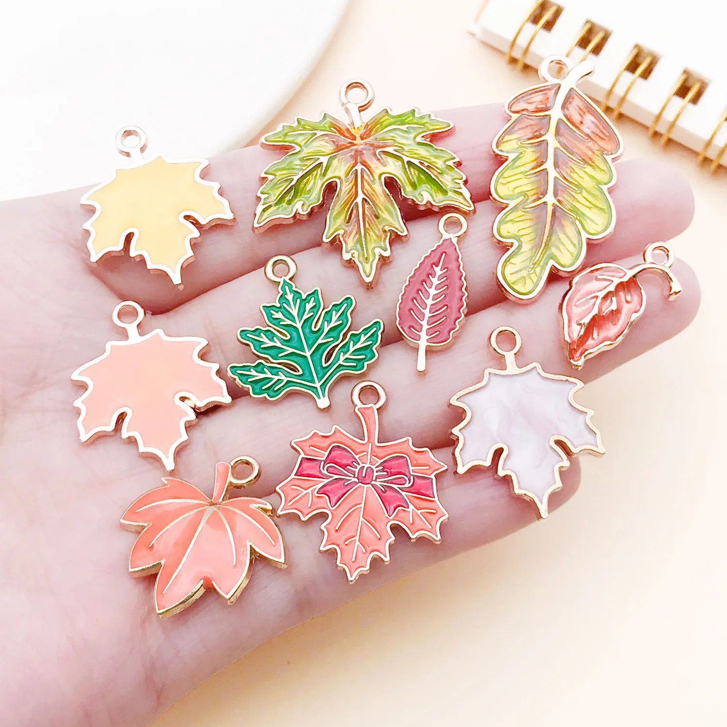 30pcs Autumn Maple Leaf Pendants Fall Leaf Charms For Thanksgiving Harvest Holiday DIY Jewelry Making Earrings Bracelet Necklace