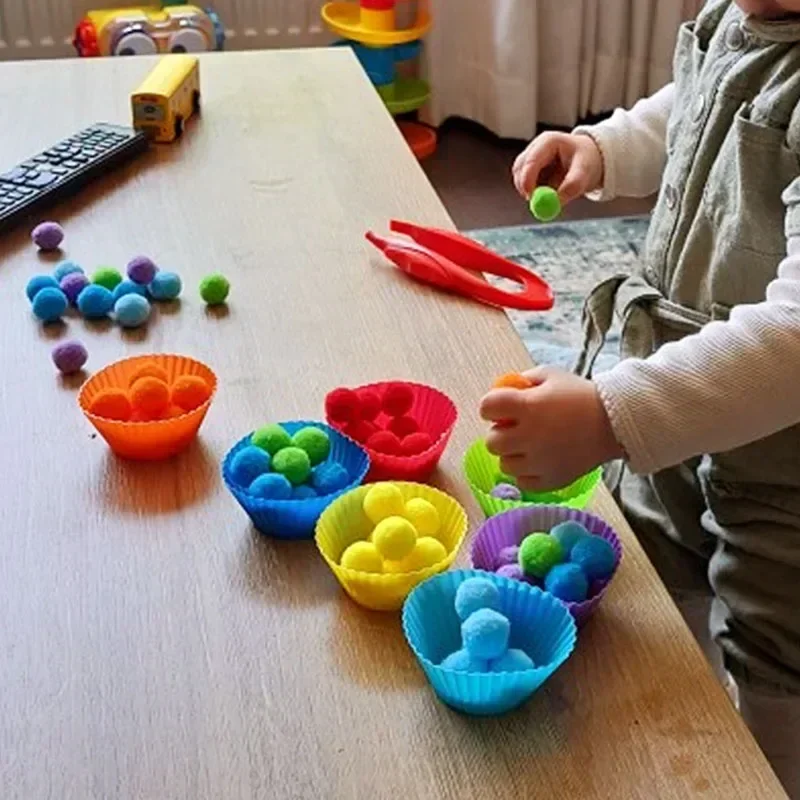 เด็ก Fine Motor Skill เกมจับคู่ Montessori การศึกษาของเล่นการเรียนรู้การนับของเล่นที่มีสีสัน Plush Ball Sorting เกม