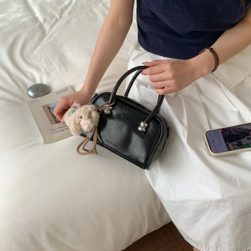 

Premium Daily Essential Leather Lady Bag Paris Fashion Vintage Simple Tote Practical Crossbody Messenger Hand Bag