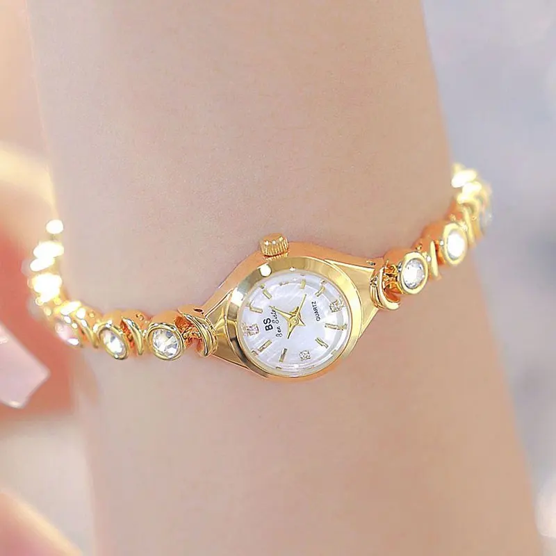 Luxury Women\'s Watch Starry Moon Zircon Bracelet Small Dial Waterproof Quartz Watch Elegant Silver Sparkling Clock with Box