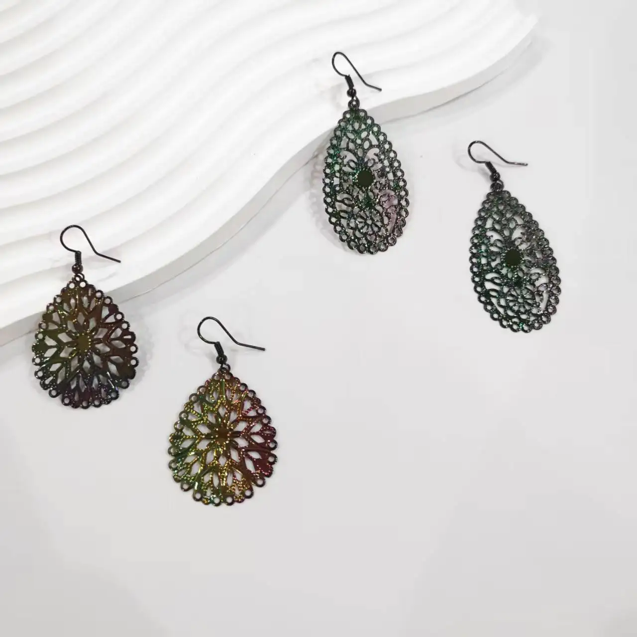 

Fashion Handmade Simple Design Gradient Ramp Color Flower Pendant Earrings
