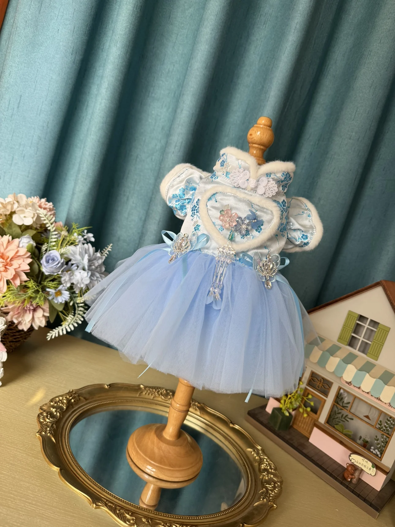 New Chinese Style Tang Clothing Puppy Dog Outfits Blue Flower Print Lace Tutu Dress For Small Medium Dog Fashion Pet Dog Clothes