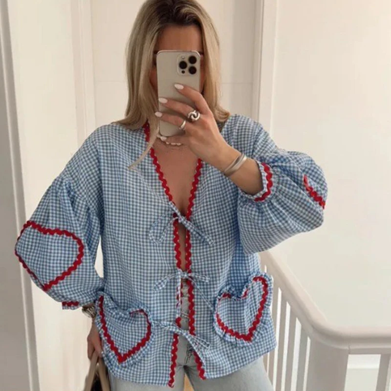Women Lovely Heart Pockets Shirts Fashion Casual Loose V Neck Bow Buttons Blouses Plaid Love Heart Ribbon Female Chic Tops