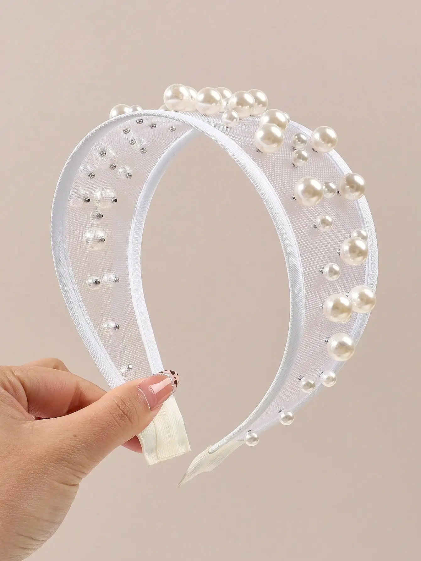 Neues schwarz-weißes 2,56 Zoll breites Mesh-Stirnband mit Perle für Frauen, rutschfester Haarreifen, elegantes modisches Haarband, Haar-Accessoires – Detail 12