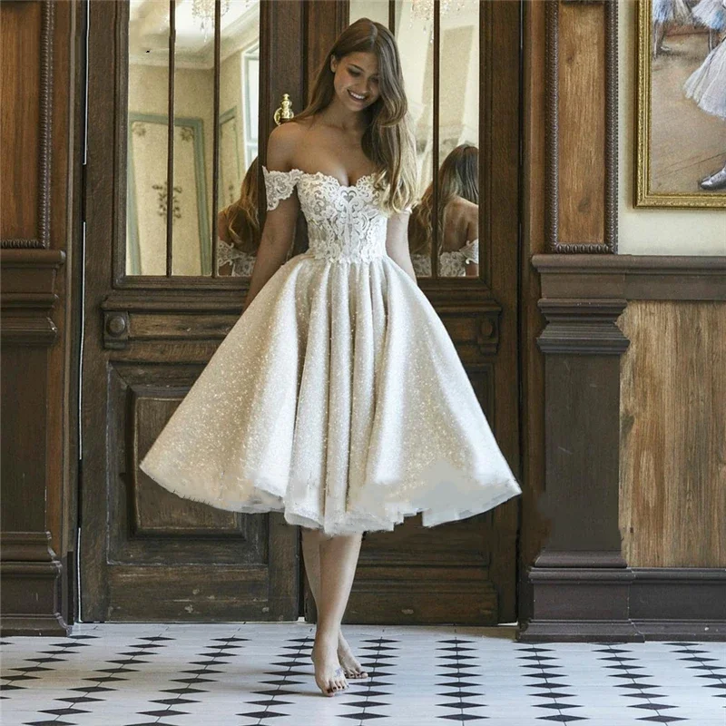 

Customized New Sparkling Short A-line Decal Bridal Dress Fashion Sexy Sweetheart Backless Beach Princess Wedding Dress 2025