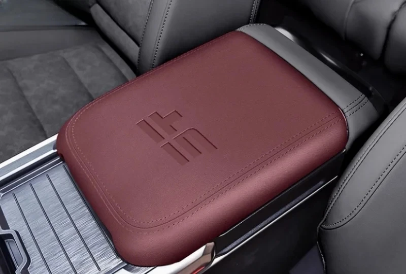 Fit for Jetour Traveler T2 2023 2024 2025 Modified Suede Central Armrest Box Pad Car Nappa Leather Armrest Box Protective Cover