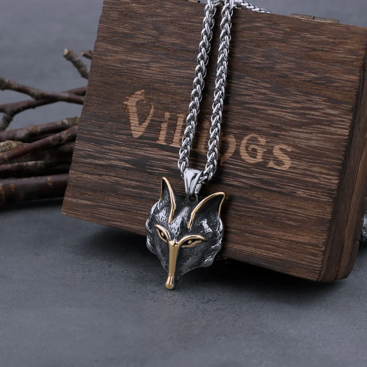 Stainless Steel Nordic Viking Wolf Head Necklace Men‘s Never Fade Amulet Pendant Can Bring Wooden Box Scandinavian Jewelry Gift