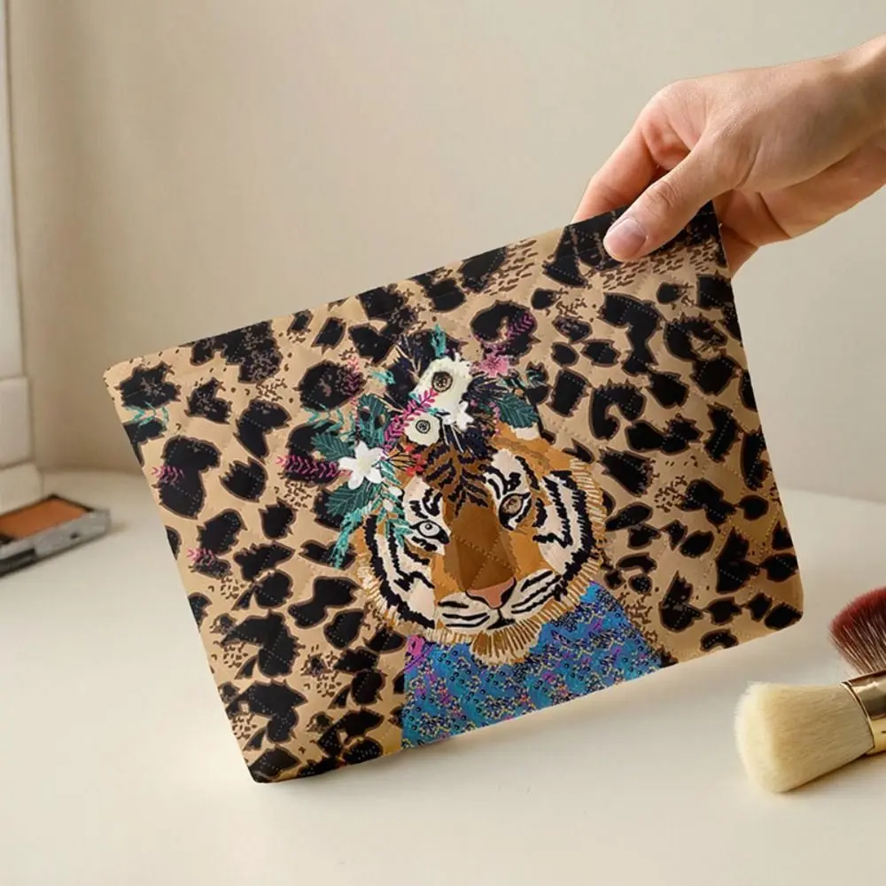 New Tiger Leopard Print Makeup Bag Zipper Closure Lightweight Cosmetic Bags Multifunctional Corduroy Diaper Bag