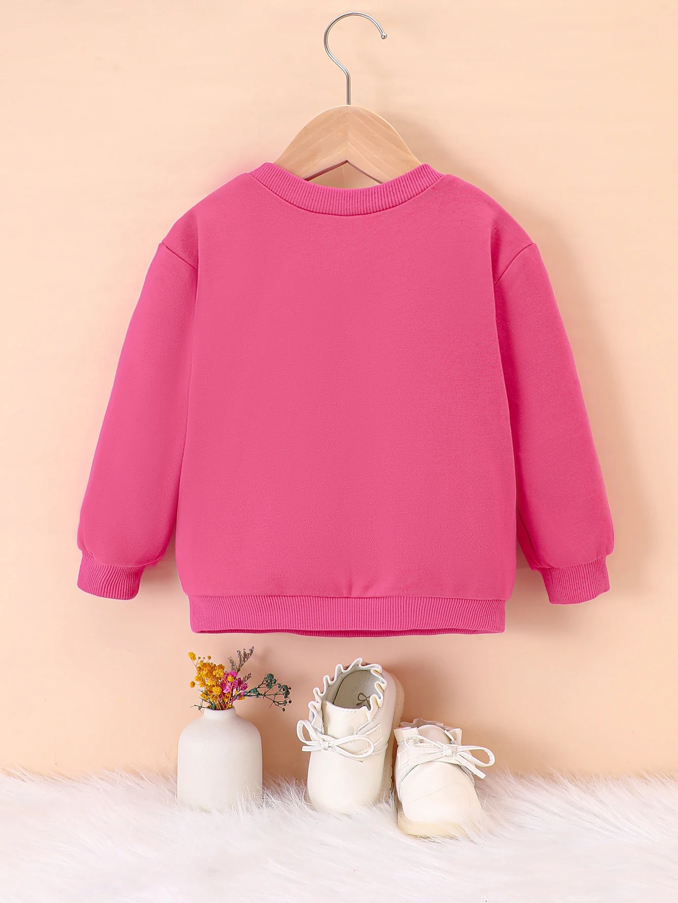 Autumn And Winter Colored Letter Printed Pullover Hoodie For Small And Medium-Sized Girls