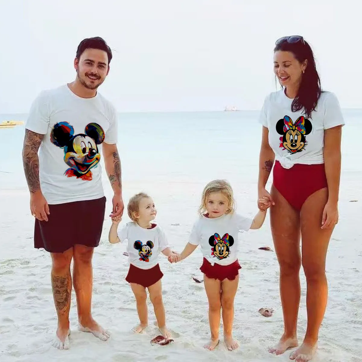 

2025 Summer Disney Mickey Minnie Family T Shirts Matching Parent Child Couple Kids Tees with Cartoon Print for Outdoor Travel