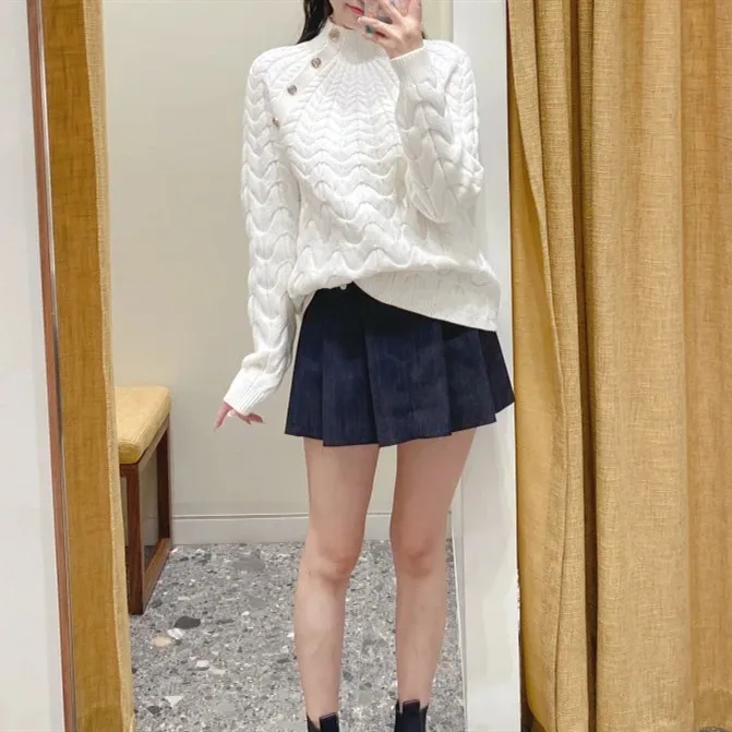 เสื้อสเวตเตอร์ถักแฟชั่นสำหรับผู้หญิงรุ่นไฮเอนด์ รุ่น M สีน้ำเงิน แต่งปลายแขนแบบบิดเกลียว 3 มิติ ความยาวปกติ