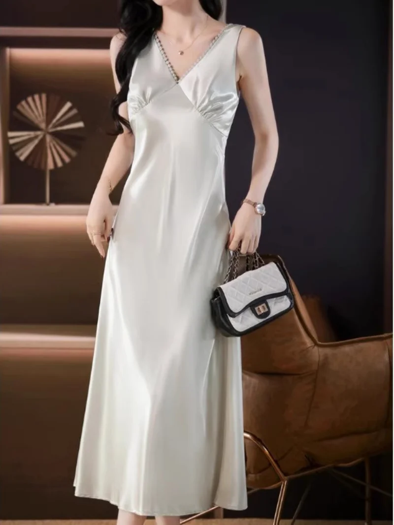 여성을위한 여름 하이 엔드 실크 수면 복장 중간 긴 경사 컷 새틴 파자마 조끼 드레스 W174