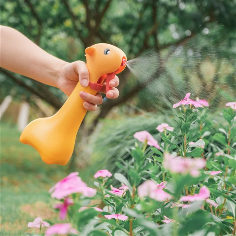 1Pc Cartoon Watering Pot Gardening Sprayer Household Sprayer Flower Watering Can Sprayer Sterilizing Sprayer