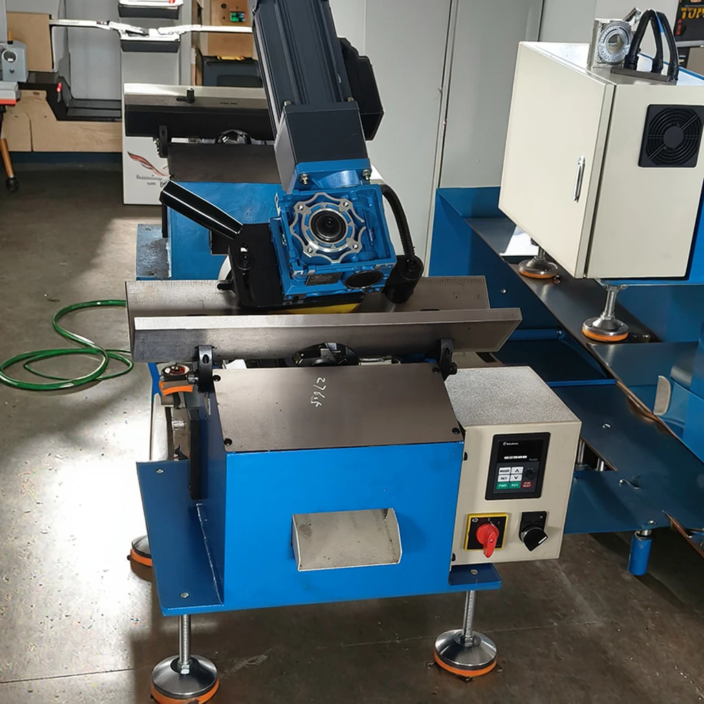Portable Small Stainless Steel Plate Beveling Chamfering Machine 30°-75° 2.45kW Factory Use Table Steel Plate Milling Machine