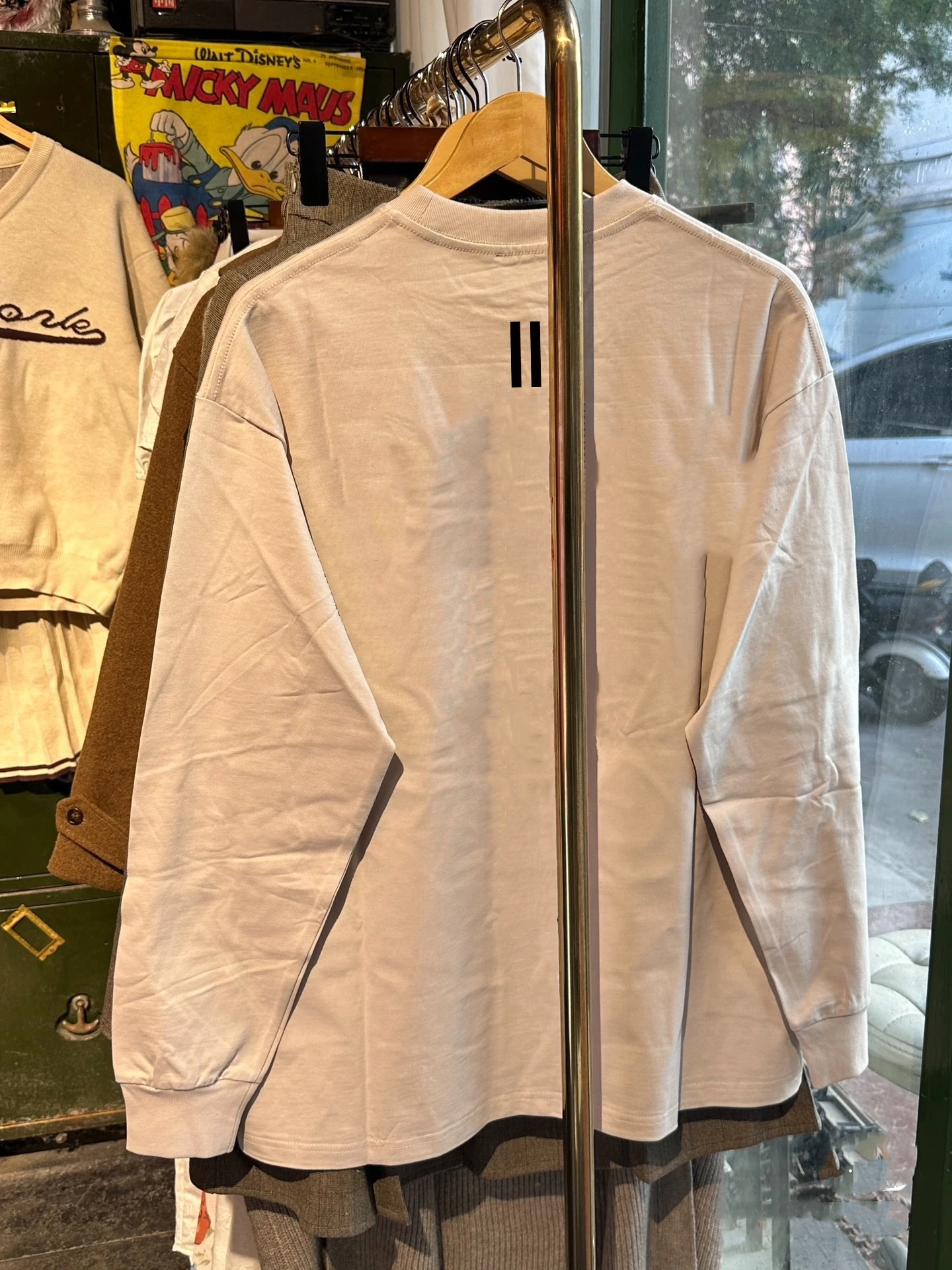 

Хлопковая футболка свободного кроя с длинными рукавами, унисекс, простой универсальный топ в американском стиле с принтом, женская модная осенняя одежда