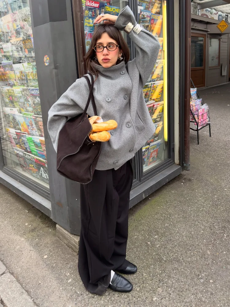 Рисунок 6 - Уличное однотонное свободное женское